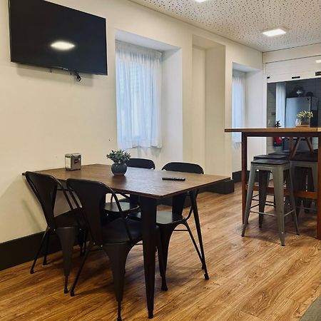 Alianca Cafe & Hostel أنغرا دو إِراويزو المظهر الخارجي الصورة