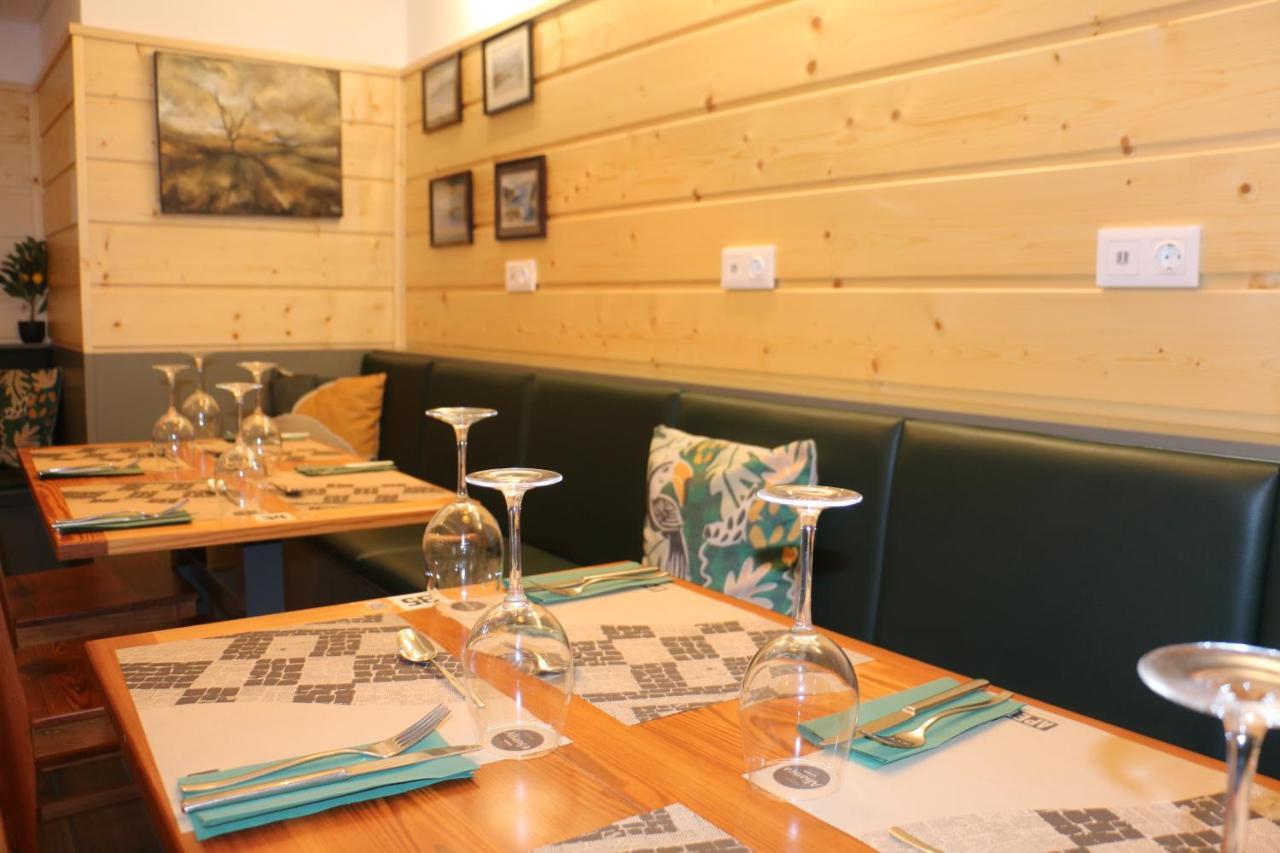 Alianca Cafe & Hostel أنغرا دو إِراويزو المظهر الخارجي الصورة