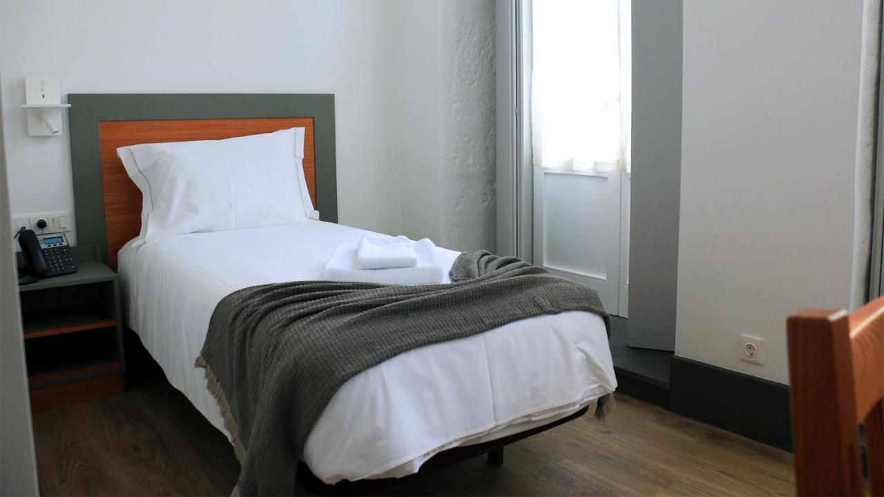 Alianca Cafe & Hostel أنغرا دو إِراويزو المظهر الخارجي الصورة