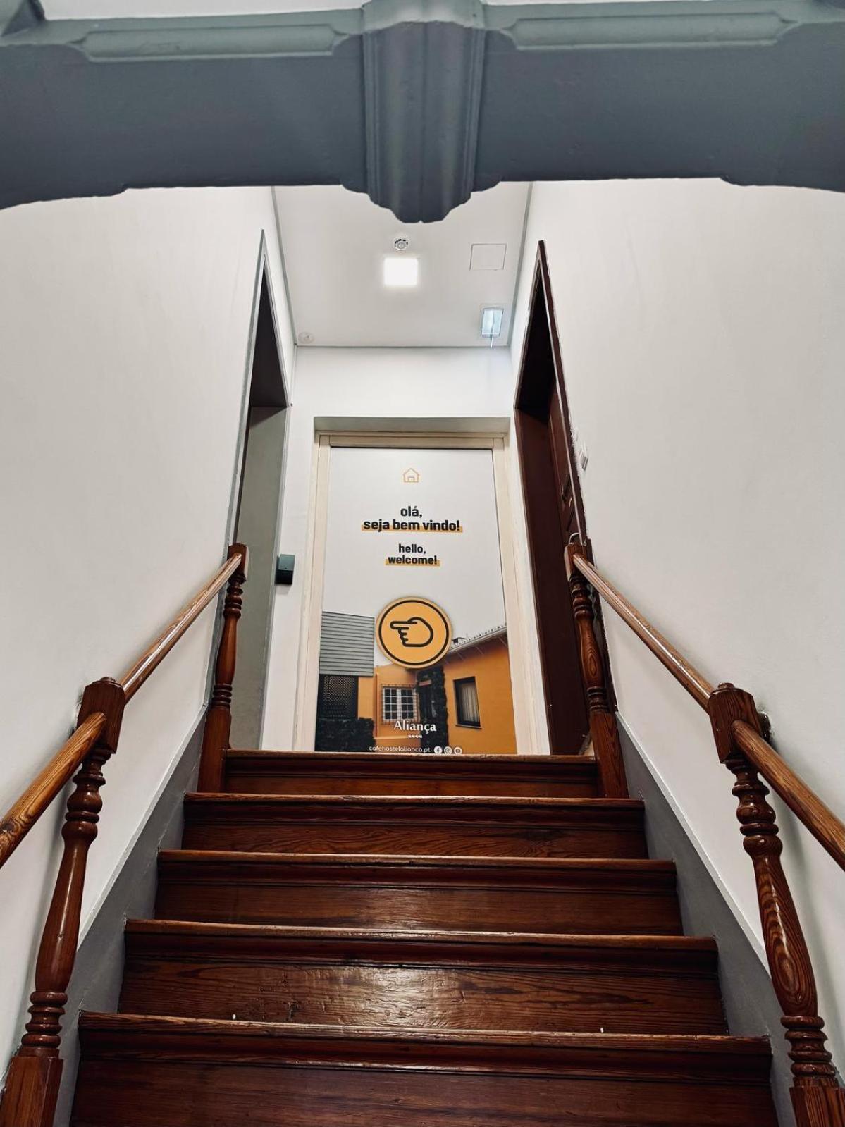Alianca Cafe & Hostel أنغرا دو إِراويزو المظهر الخارجي الصورة