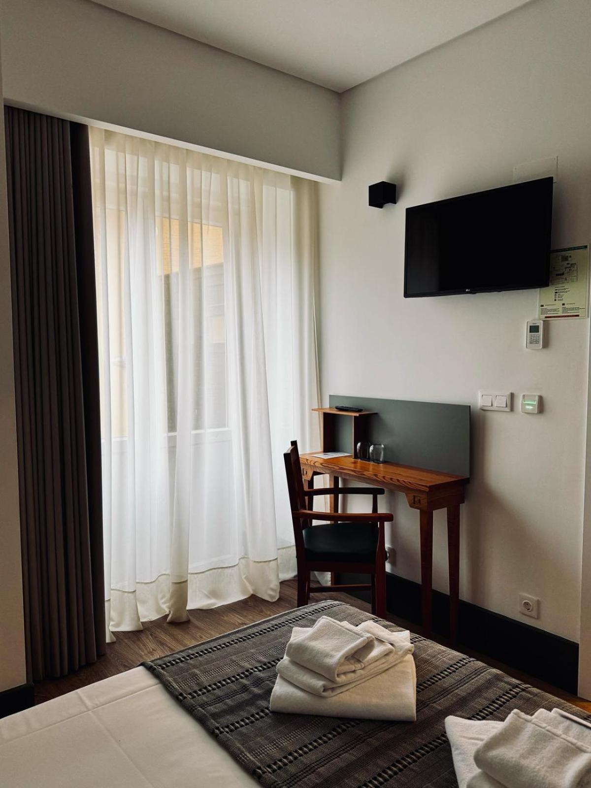 Alianca Cafe & Hostel أنغرا دو إِراويزو المظهر الخارجي الصورة